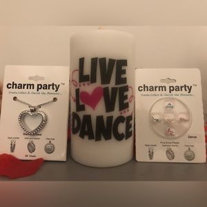 🚨Gift Alert 🚨personalized Dance themed candle and necklace with charms.